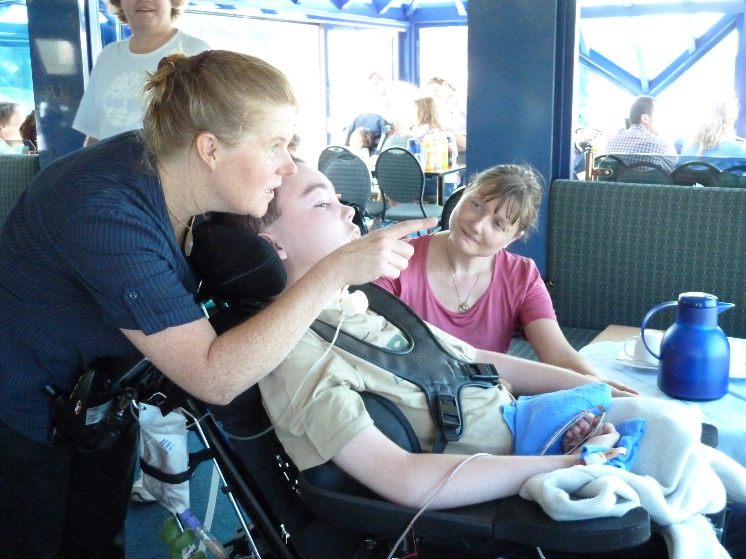 bild1_kinderhospizdienst große Schiffstour am Nikolaustag