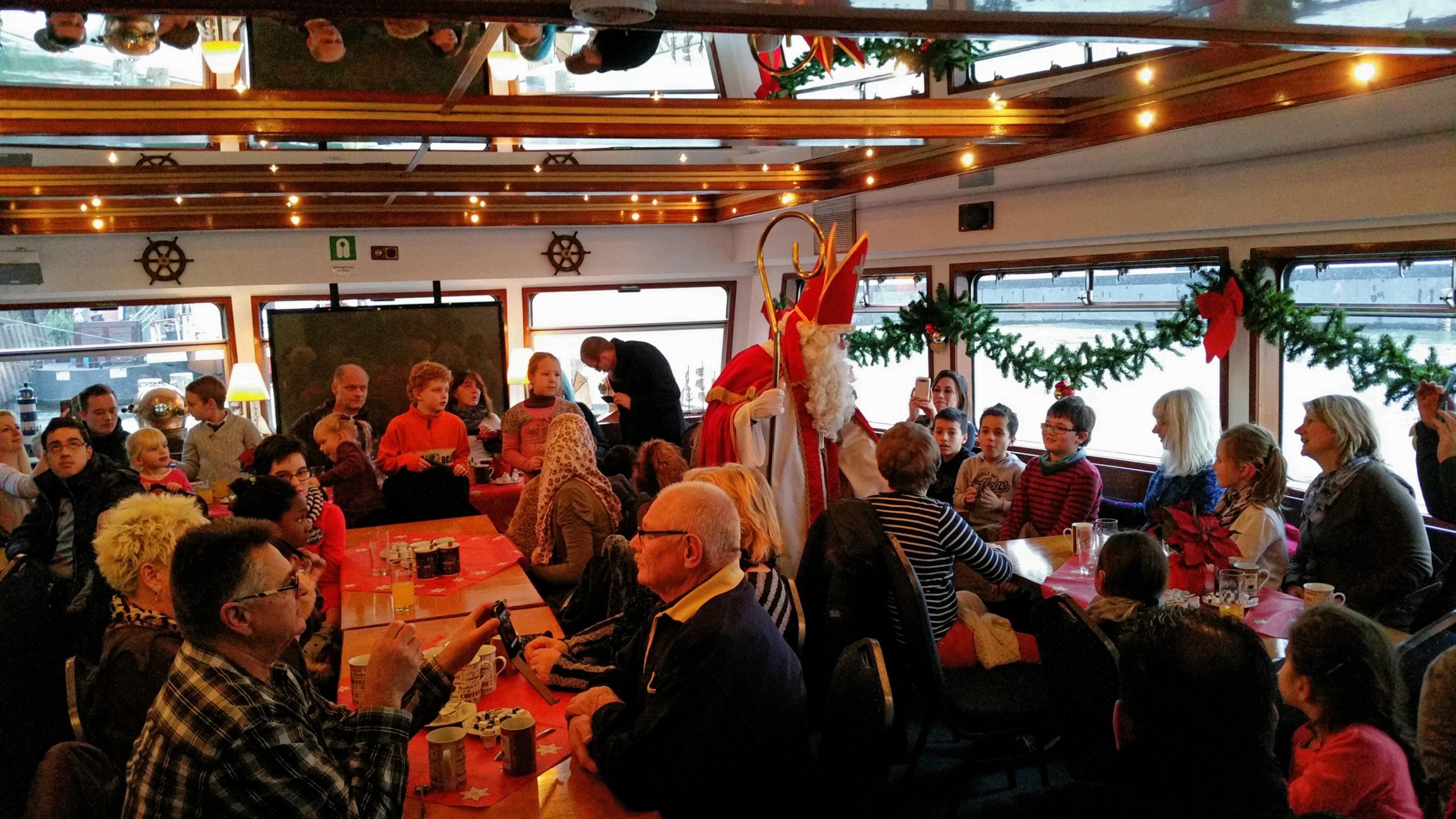 bild1_schiffstour_nikolaus Schiffstour am Nikolaustag