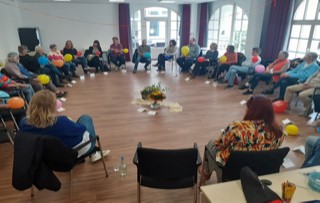 AKTIVE HILFE FÜR DIE, DIE ANDEREN HELFEN.